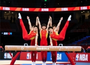 体操男团自由操 中国选手表现抢眼